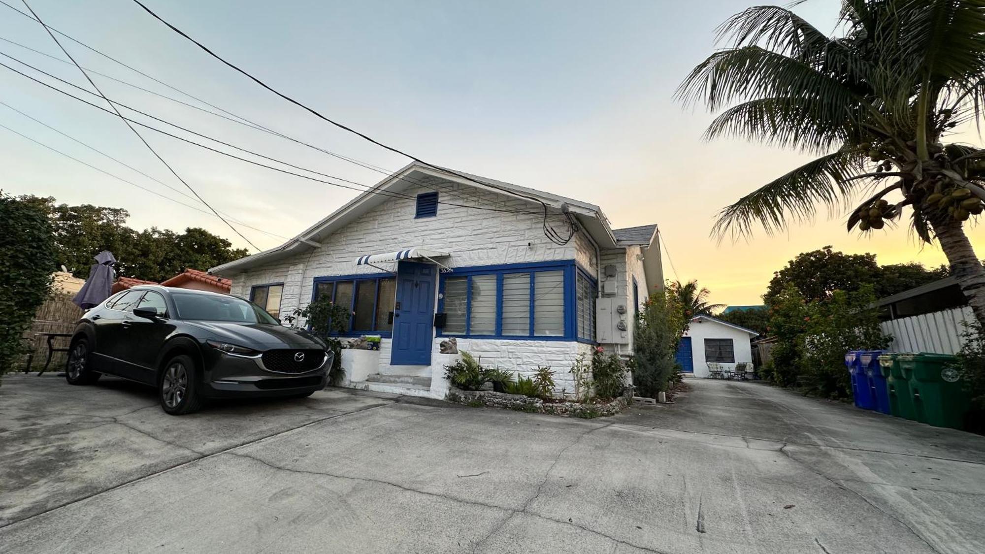 Private Homestay Miami